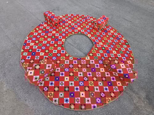 جلسات ارضية دائرية بعددة الوان