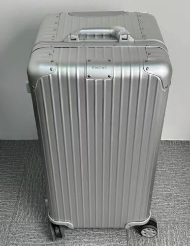 Rimowa Trunk plus