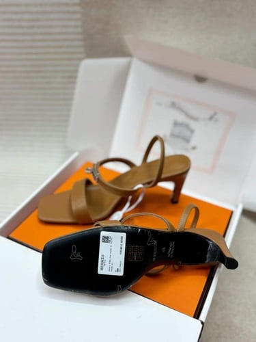 Hermes heels