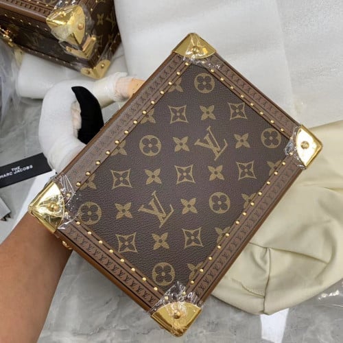 LOUIS VUITTON BOX