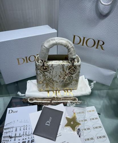 Mini lady dior