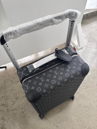 LV تسليم فوري مع دست باق و غطاء المطر بدون البوكس