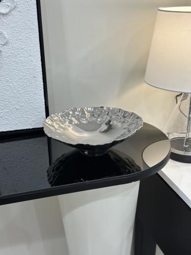 صحن زجاج فضي