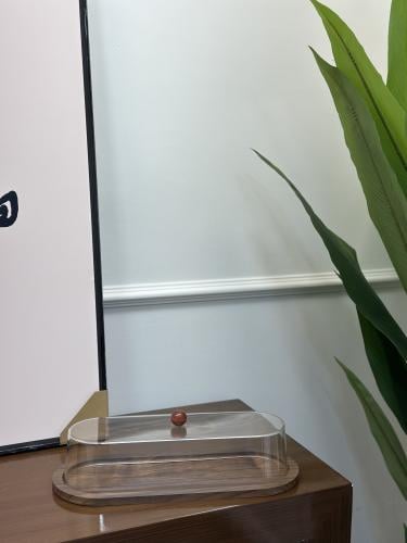 صحن تقديم بغطاء