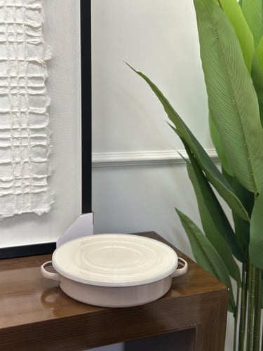 صحن تقديم بغطاء