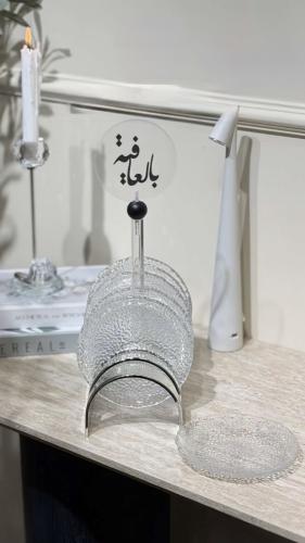 6 صحون زجاج باستاند