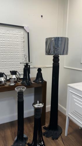 صحن تقديم هدب اسود