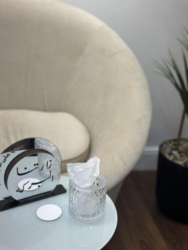 منظم مناديل زجاج