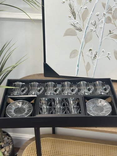 طقم كاسات وفناجيل 18 قطعة