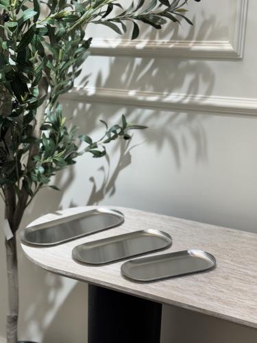 صينية تقديم فضي