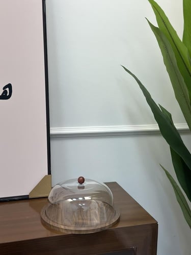 صحن تقديم بغطاء