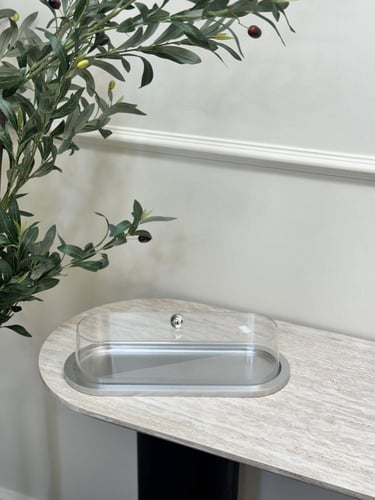 صحن تقديم بغطاء