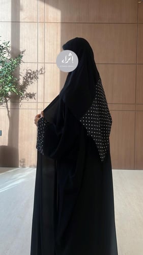 عباية كريب بشت