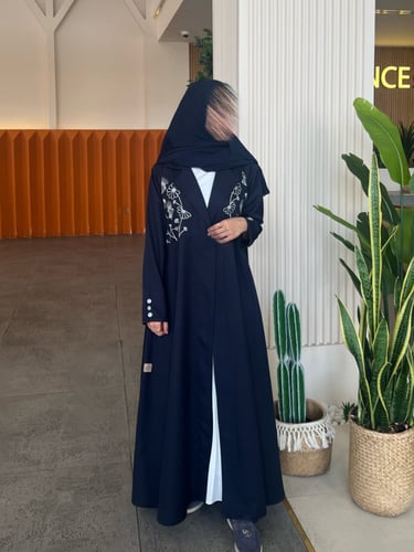 عباية كريب تايواني مع تطريز