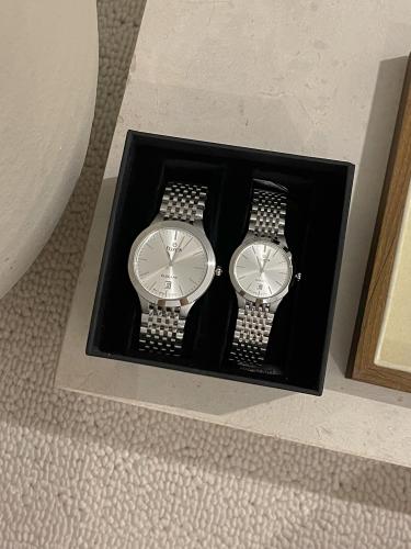 طقم رجالي و نسائي