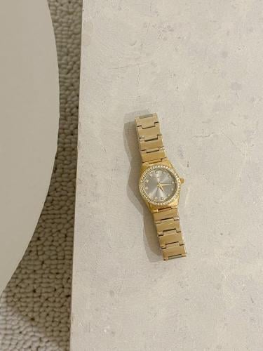 ساعة نسائية