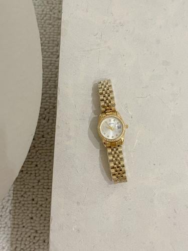 ساعة نسائية