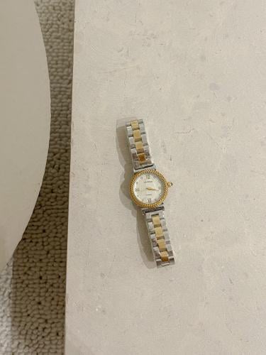 ساعة نسائية