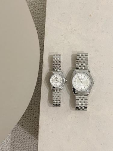 طقم رجالي و نسائي