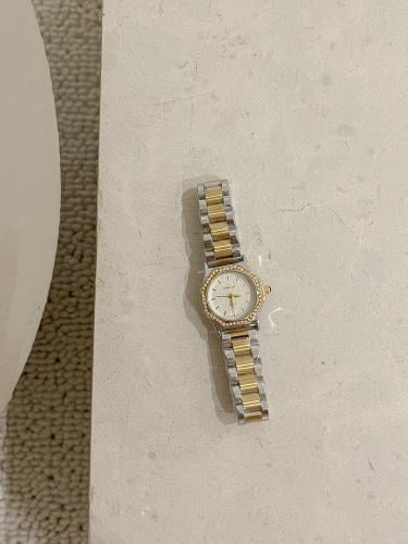 ساعة نسائية