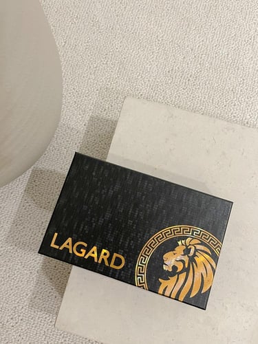 شماغ LAGARD