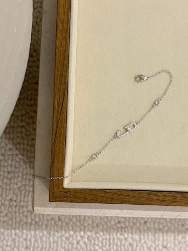 سوارة نسائية