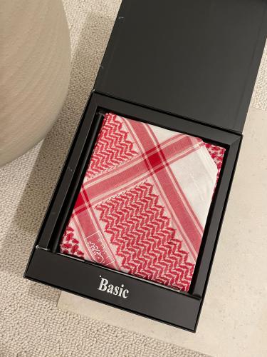 شماغ البسام بيسك احمر غامق