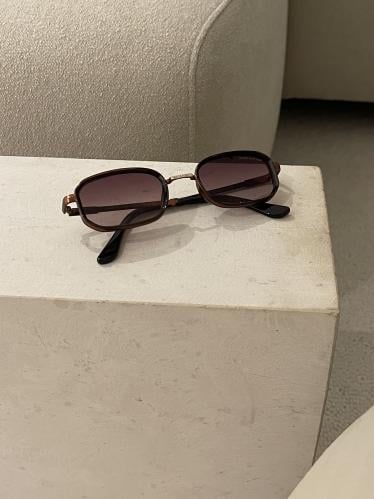 نظارة LOUIS VUITTON 18