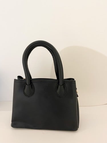 شنطة نسائية