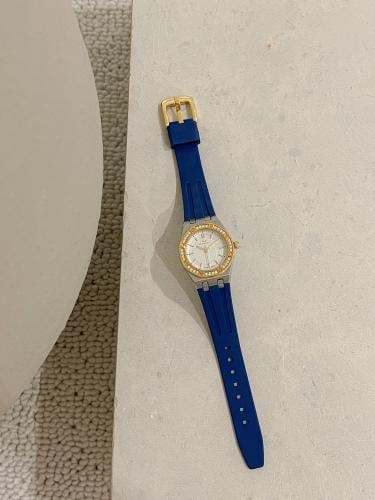 ساعة نسائية بسير ربل