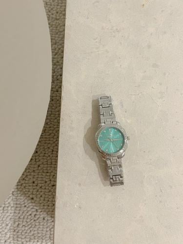 ساعة نسائية