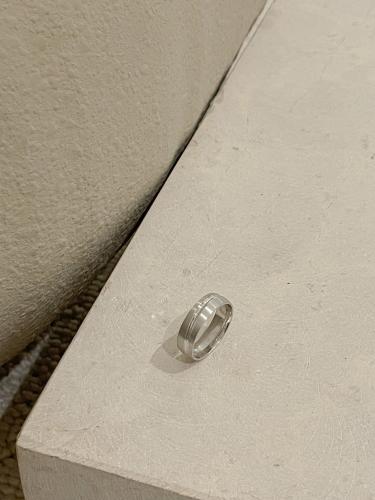 دبلة فضة عيار 925