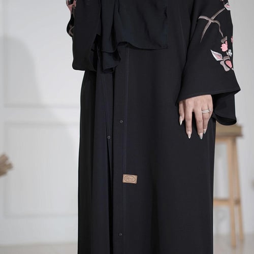 عباية بكم وسيع تطريز فضي مع زهري F