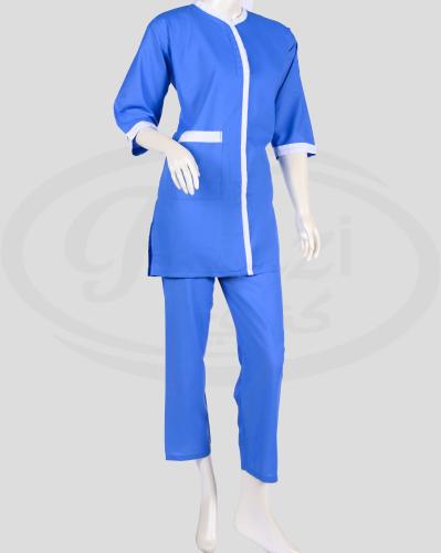 زي عامله مريح أزرق