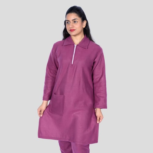 زي عاملة شتوي بطانية