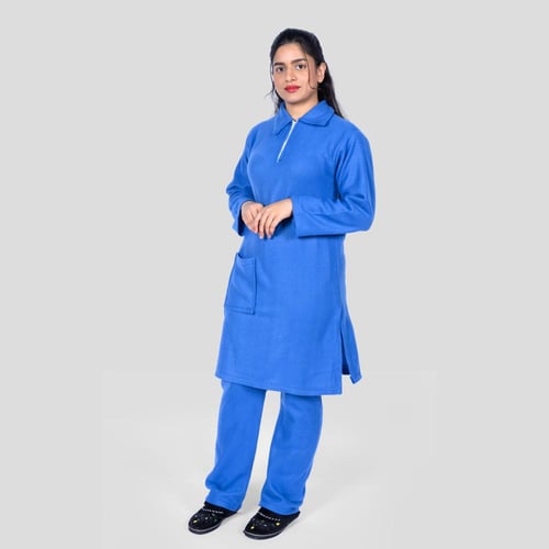 زي عاملة شتوي بطانية