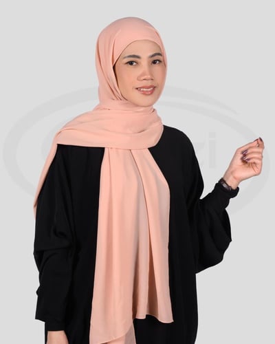 حجاب الشيفون المثبت بقبعة مريح