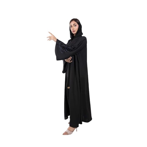 عباية سوداء كلوش خامة انترنت بكم واسع مطرز بالاسود...