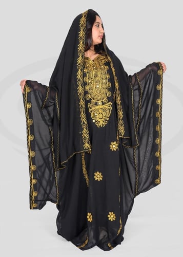 ثوب نشل سعودي تراثي بتطريز قصب ذهبي فاخر