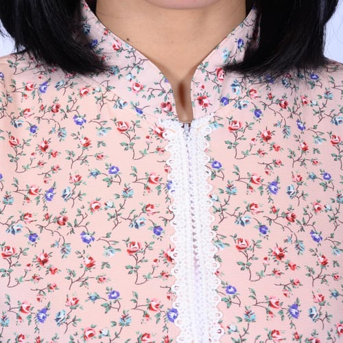 زي العاملات بزهور أنيقه