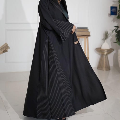 عباية بليزر أسود مخططه رصاصي F