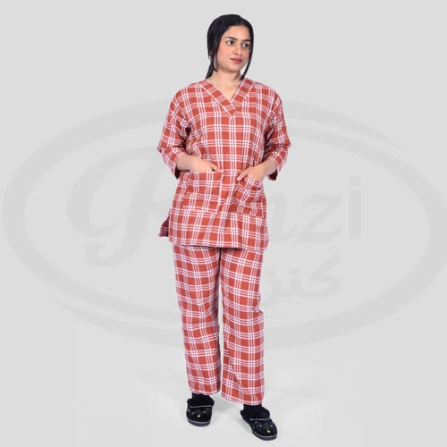 طقم زي عاملات منزلية كاروهات