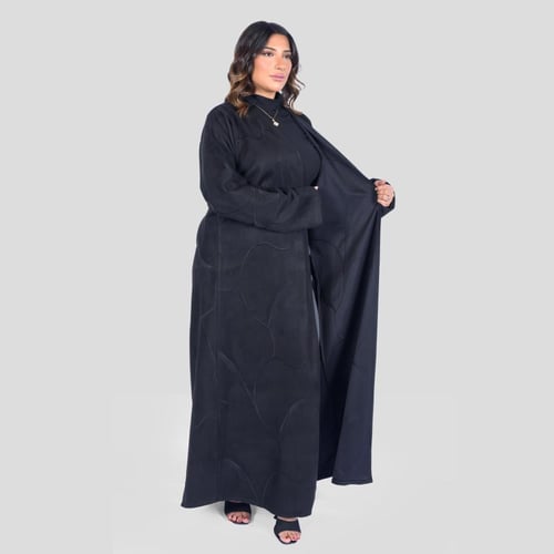 عباية لف شتوية شمواه سوداء مطرزة بالأسود F