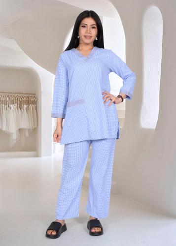 زي عاملات كاروهات قطعتين