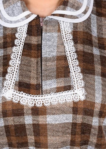 زي عاملات شتوي كاروهات