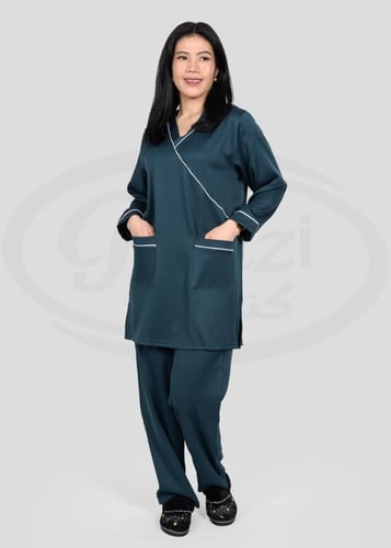 يونيفورم مريح شتوي للعاملات بياقة V