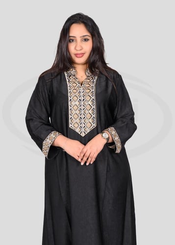 جلابية رمضانية فاخرة بتطريز هندسي