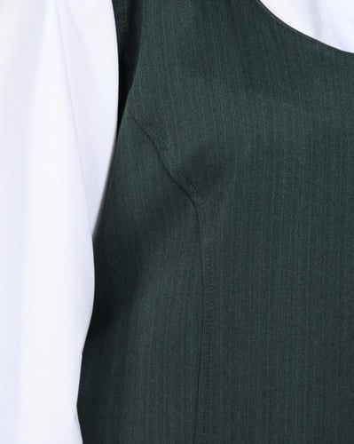 طقم مريول مدرسي زيتي مخطط للبنات برقبة دائرية وجيو...