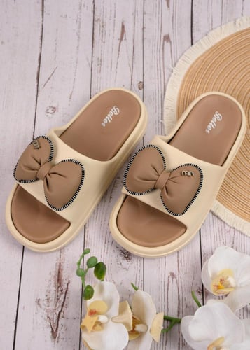 سليبر عاملات منزلية بفيونكه