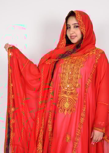 ثوب نشل سعودي تراثي بتطريز قصب ذهبي فاخر